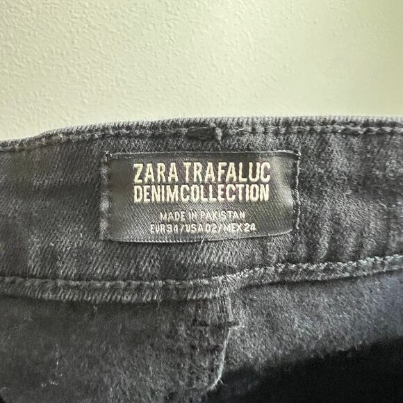 Zara Trafaluc Denim Crop Bootcut Jeans Women's 2 Black Raw Hem Mid Rise Cotton - Picture 5 of 7